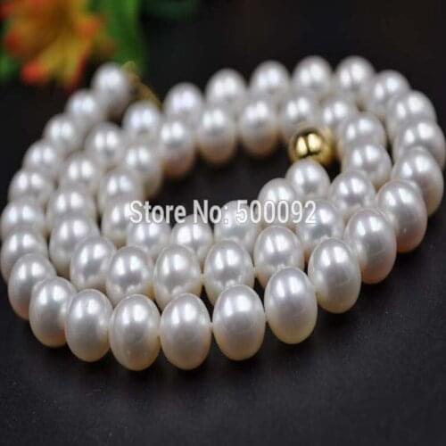Fine 8.5-9mm white cultured freshwater pearl necklace gold clasp