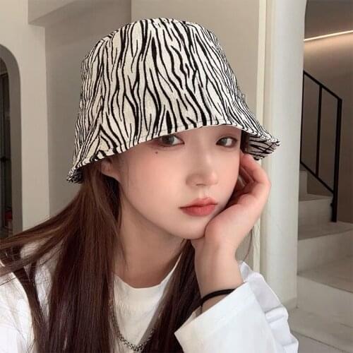 2021 New Fashion Pure Cotton Bucket Hat Ladies Zebra Pattern Outdoor Sun Hat Basin Headscarf Sun Hat Harajuku Bape