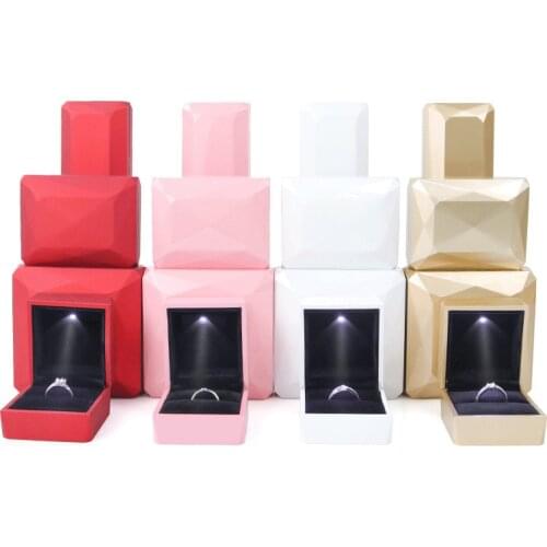 Diamond Shape LED Light Pendant Ring Boxes for Wedding Valentines day Gift Necklace Jewellery Packaging Cases
