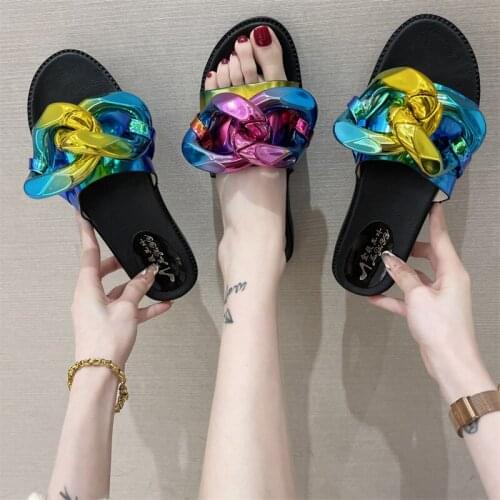 2021 Color Thick Chain Women Slippers Summer Korean Style Female Slides Flat Fashion Ladies Beach Sandals Outdoor Wear Shoes