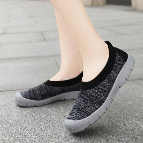 Summer Slip on Women Sport Shoes Womens Sneakers Socks Black Running Sneakers for Women Sports Shoes Ladies Knitted Walk D-1059
