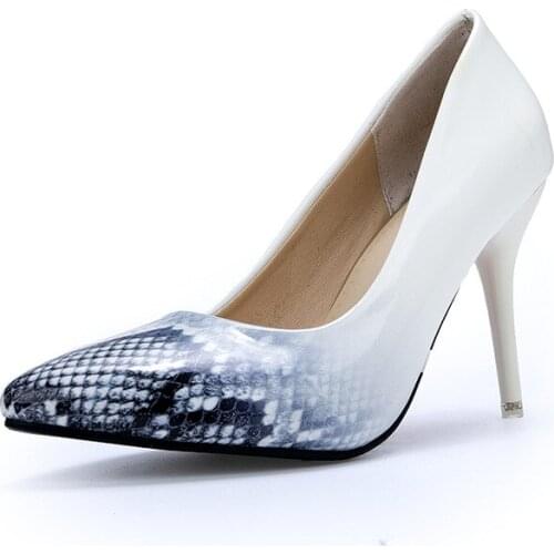 The professional womens shoes in 2019 age season with ultra fine with shallow single shoes 32-45