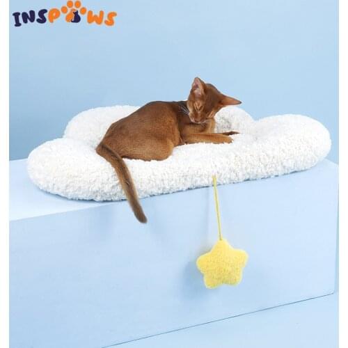 Cloud cat Thicken Warm pet sleeping mats Fleece dog mat autumn and winter Creative Soft Comfortable sleeping mats cat bed kennel