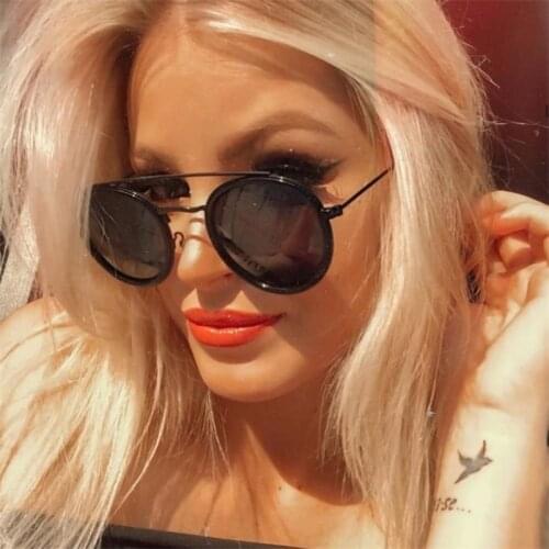 Women glasses 2019 retro Black womens sun glasses fashionable Gradient Small Round feminine glasses luxury brand Pink sunglass