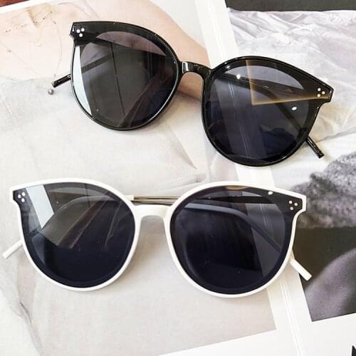 Fashionable Sunglasses Womens Big Rim Round Face Ultra UV Protection Sunglasses Sunglasses Vendor Womens Sunglasses