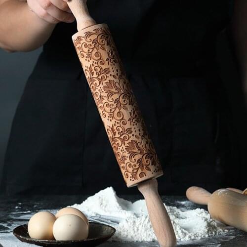 Rolling Flower Pattern Natural Wood For Pizza Cookies Dough Roller Embossing Stick Patterned Wood Smooth Surface Comfortable