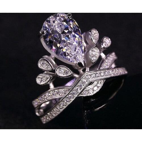 Solid 18K White Gold DF Color Brilliant Cut Moissanite Halo Ring Lab Diamond Engagement Ring For Women