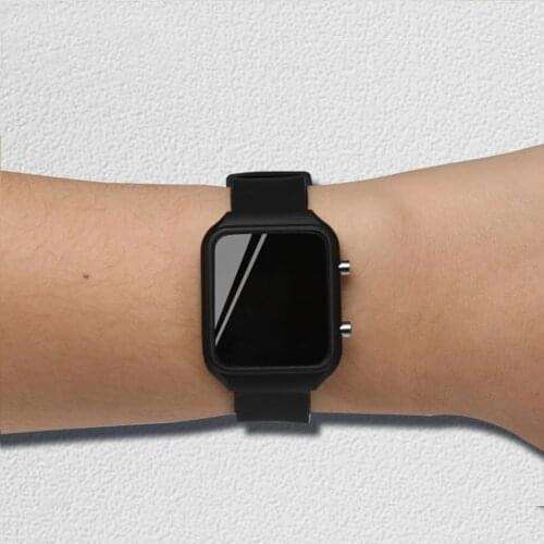 Fashion 2019 Led Watch Ladies Watch Silicone Women Wristwatch Digital Wristwatches Date Watches Men Wristwatch Electronic Clock