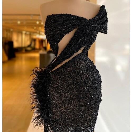 2021 Chic One Shoulder Evening Dress Side Split Ruched See Thru Prom Gowns Feathers Sexy Party Dress