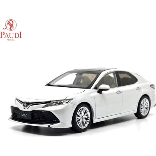 1/18 1:18 Scale Toyota Camry 2018 8th Generation White Static Simulation Diecast Alloy Miniature Model Car Gifts Collections