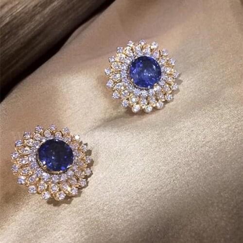 Huitan Newly Design Women Stud Earrings Micro Paved Cubic Zirconia Brilliant Wedding Anniversary Earrings Gift Statement Jewelry