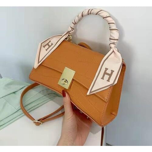 Clever Jinny Red Women's Bags