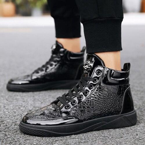 Spring and Autumn High Top Black Casual Shoes Men Designer Mens Sneakers Fashion Crocodile Pattern Ankle Boots Flats Shoes Men