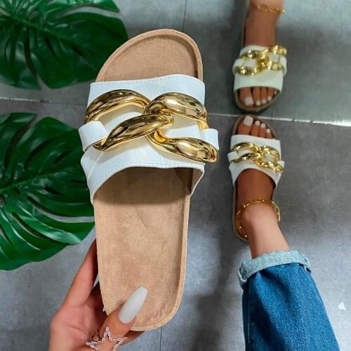 Women Summer New Flat Sandals Slippers Female Casual Metal Decoration Chain Fashion Comfortable Outdoor Beach Plus Size Slides