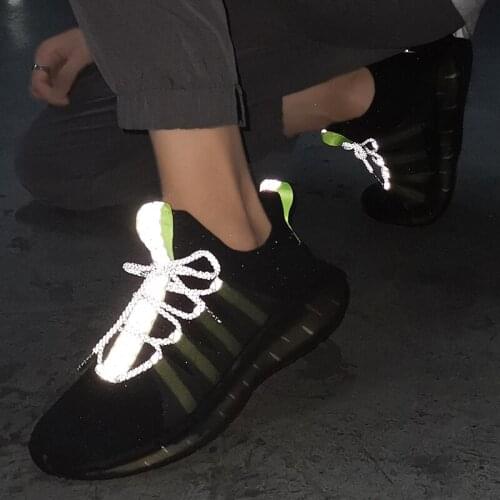 Summer Men Shoes Sneakers Men Lightweight Fashion Summer Mesh Red Mens Shoes Shoe Male Cloth Zapatillas Verano