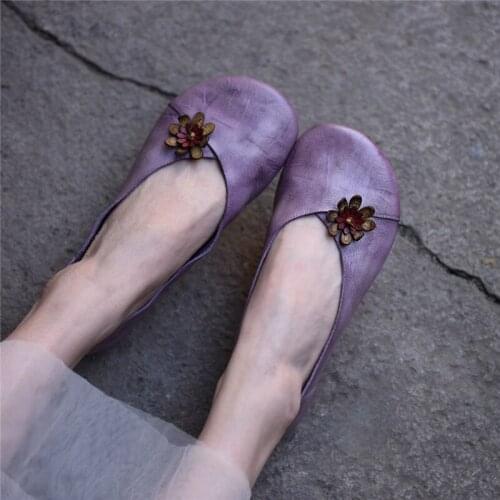 Artmu Original Sweet Women Shoes Flowers Moccasin Casual Shoes 1.5 cm Low Heels Loafers Fashion Mother Shoes Soft-Soled Shoes