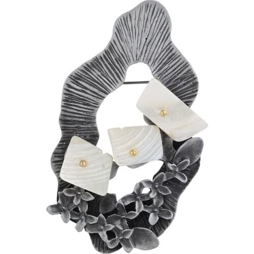 2018 new style palaces, autumn and winter seasons, shells, brooches, fashion flowers, broccoli, pin shoes, and accessories