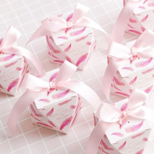 Pink Feather Wedding Favor Box and Bags Sweet Paper Gift Candy Boxes for Wedding Baby Shower Birthday Guests Party Supplies