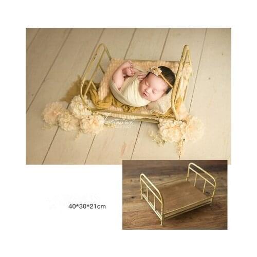 Newborn Baby Photography Props Baby Retro Small golden Bed Props Newborn Posing Baby Photography Props