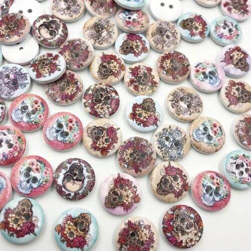 New 50Pcs 15mm Skull Wood Buttons Sewing Kids Craft Mix Lots Scrapbooking WB698
