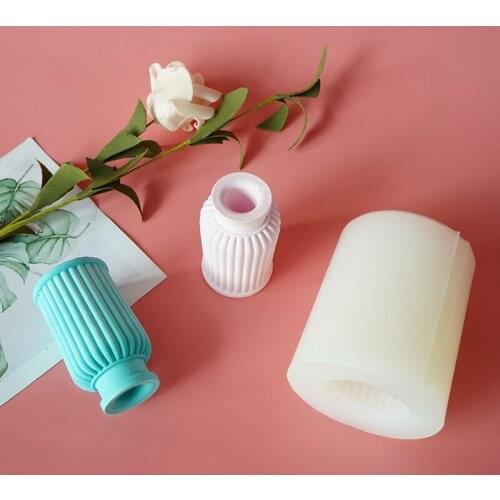Silicone mold 3D three-dimensional vase diy simulation vase flower arrangement home decoration aromatherapy plaster mold crafts