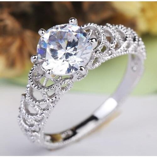 Simple Womens Hollow 1 Carat Zircon Jewelry Luxurious Bridal Ring for Cocktail Party Jewelry Womens Ring Birthday Gift