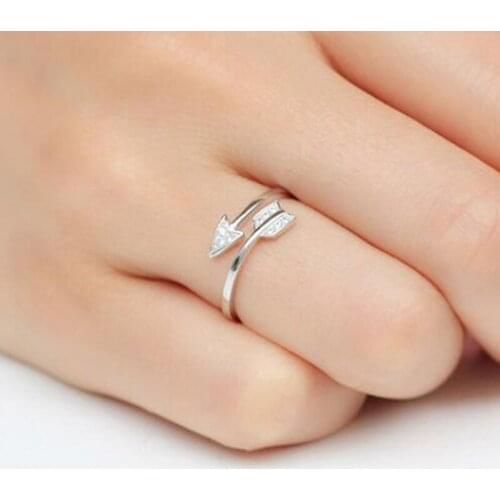 Oly2u Personalize Crystal Cubic Zircon Adjustable Arrow Rings for Women Statement Jewelry Wedding Party Ring Jewelry Anillos