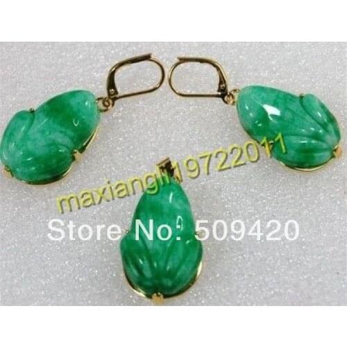 Free Shipping Wholesale>>>Green jade stone Frog Pendant Earring Set + FREE NECKLACE