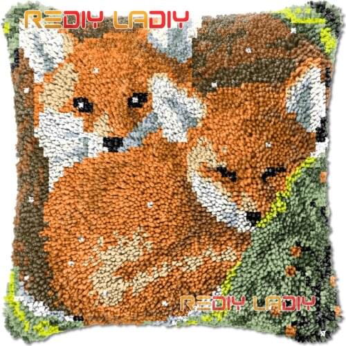 Latch Hook Cushion Cover Two Red Foxes Needlepoint Kits Chunky Acrylic Yarn Crocheting Pillow Case Arts & Crafts