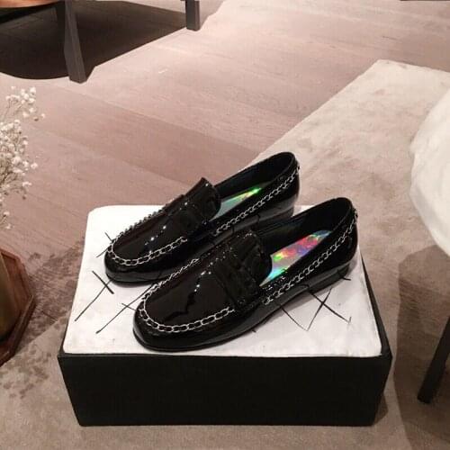 Spring Loafers Women Flat Casual Shoes Woman Patent Leather Ladies Shoes Chain Slip On Zapatos De Mujer Fashion Sapato Feminino