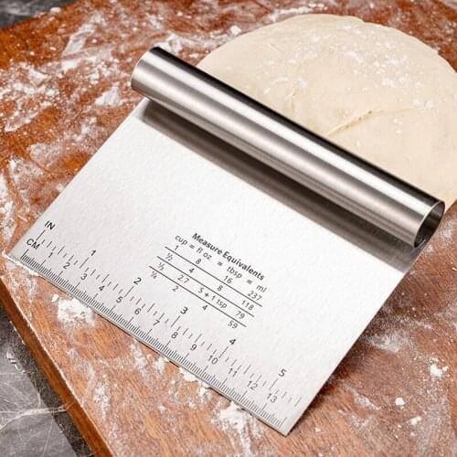 Dough Scraper with Measuring Guide Pastry Spatula Pizza Cutter Bread Slicer Kitchen Cake Fondant Decorating Tool