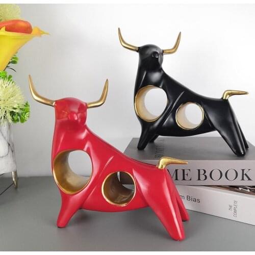 Nordic Creative Lucky Cow Indoor Sculpture Modern Resin Crafts Home Office Desk Decoration Luxury Statue Party Holiday Gift