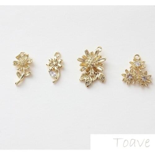 2pcs Copper Plated 18K Real Gold Small Delicate Daisy Flower Pendant DIY Ear Stud Bracelet Necklace Handmade Accessories