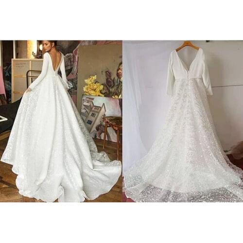 Long Sleeve Wedding Dress Sexy V-neck With Court Train Back Button A-line Bridal Dress Luxury Lace Light Wedding Dress Customize