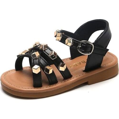 Summer NewLeather Shoes Sandals Children Girls Shoes Beach Sandals Soft Black Fashion Rivets Childrens Sandals Princess Shoes