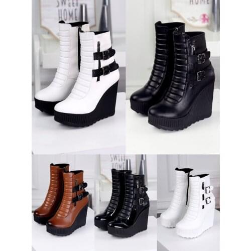 Womens padded heel platform boots, high quality, latest fashion, stylish, comfortable, made in Turkey