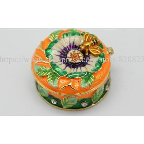 Round Shape Trinket Jewelry Box with Bee and Leaf Collectible Bee Trinket Box Holder Trinket Box