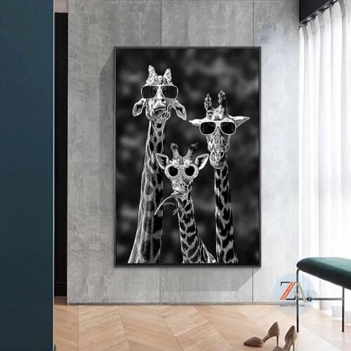Giraffes with Sunglasses Funny Art Posters And Prints Black And White Animals Canvas Paintings on the Wall Art Pictures Cuadros