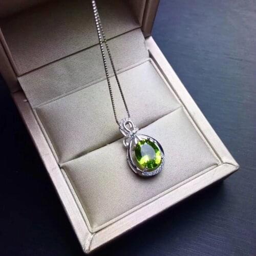 Natural green peridot gem Pendant natural olivine Elegant Lucky wallet Round pendant necklace S925 silver women party jewelery