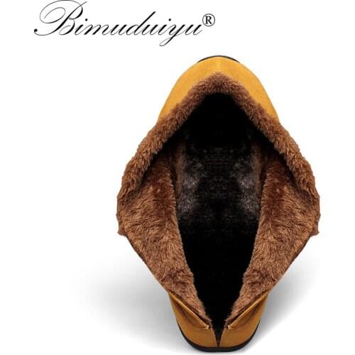 BIMUDUIYU Men Casual Shoes Plus Size 47 48 Suede Leather Men Loafers Warm Winter Shoes With Fur Soft Men Driving Shoes Moccasin