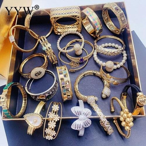 YYW Bracelets With Charms