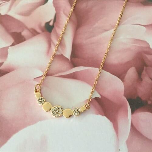 High Quality Gold Color Plating Round Circle Linked Half Moon Shape Pendant Necklace For Women Delicate Elegant Shiny Jewelry