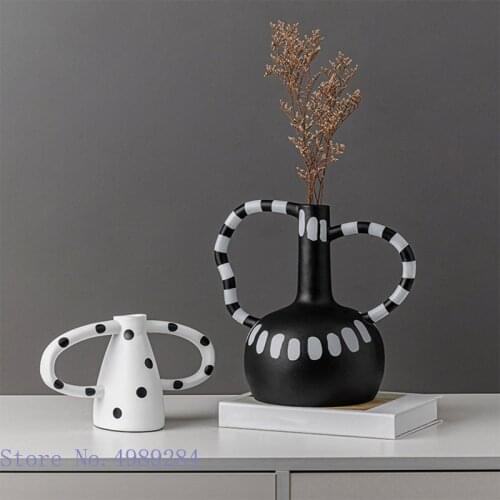 Creative ceramic vase Black and white spots Wave point Flower arrangement Abstract handicraft ornaments Home Decoration