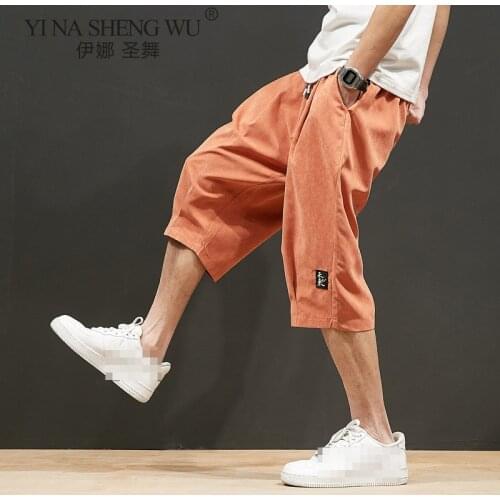 New Japanese Shorts Streetwear Mens Shorts Casual Big Size Cargo Shorts Men Trendy Casual Pants Male Knee Length Short Trousers
