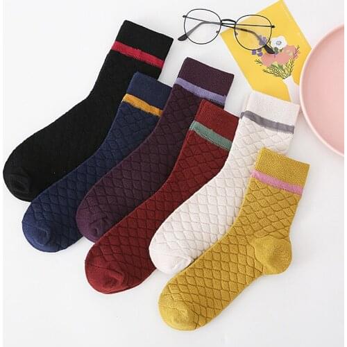 2020 Autumn and Winter Japanese Rhombus Design Woman Socks Korea Kawaii Harajuku Socks Women Joker Stripe Pattern