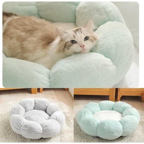Soft Plush Pet Cat Dog Bed Pet Flower Shaped Beds Cozy Ultra Dog Basket Sunbed Warm Self-Warming House Sleeping Bag Cushion Mat