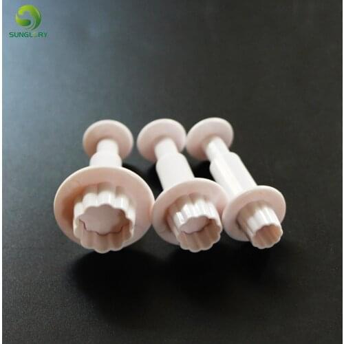 3Pcs/Set Mini Flowers Cookie Cutter Plastic Sugarcraft Decor Fondant Plunger Cutter Cookie Mold Icing Sugar Baking Tools Kitchen