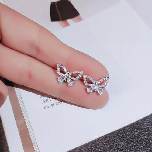 New Fashion Delicate Sparkling Cubic Zirconia Silver Stud Earrings for Women Girls Elegant Small Butterfly Silver Ear Jewelry