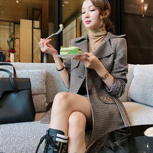 IHOBBY Spring Women Wool Blend Plaid Twist Coat Europen Style Beading Turn Down Collar WIth Belt Elegant Female Trench Coat