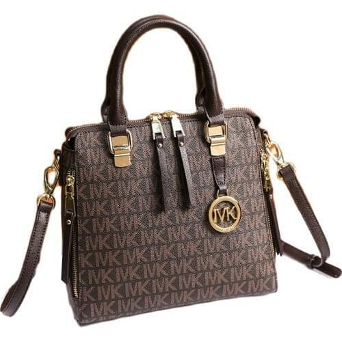 2021 new luxury niche design fashion multi-functional high-end luxury Bolsas sense hand-held straddle bag portable womens bags